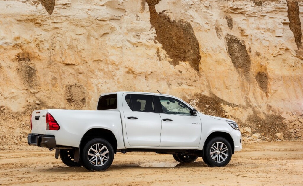 Toyota Hilux 2025 Price, Release Date, Interior - 2025Toyota.com